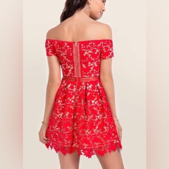 Francesca’s off shoulder, red lace dress - Picture 2 of 5